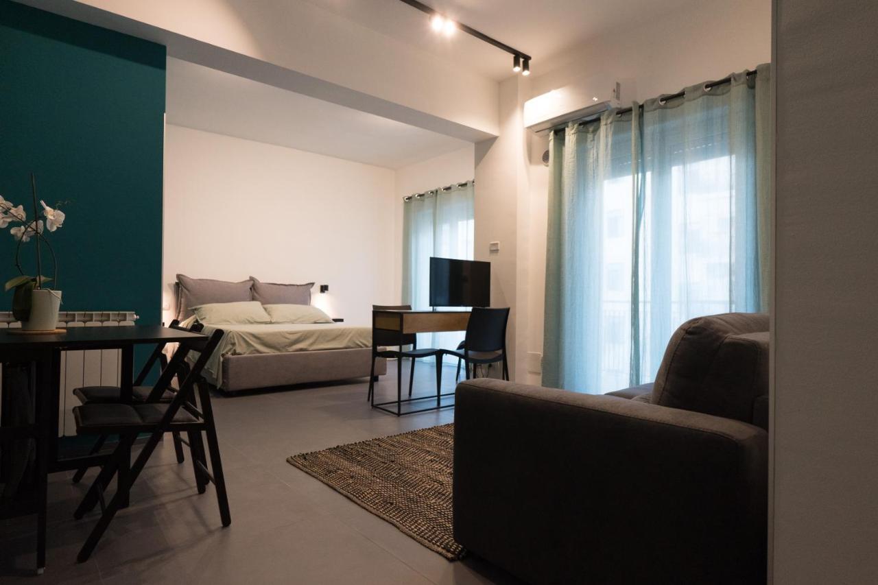 Okto Apartments Milazzo Bagian luar foto