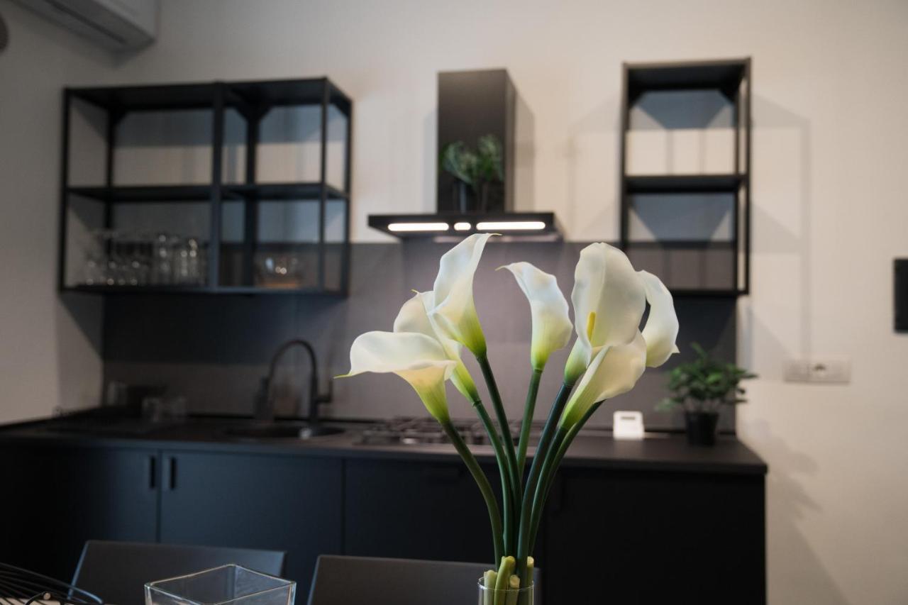 Okto Apartments Milazzo Bagian luar foto