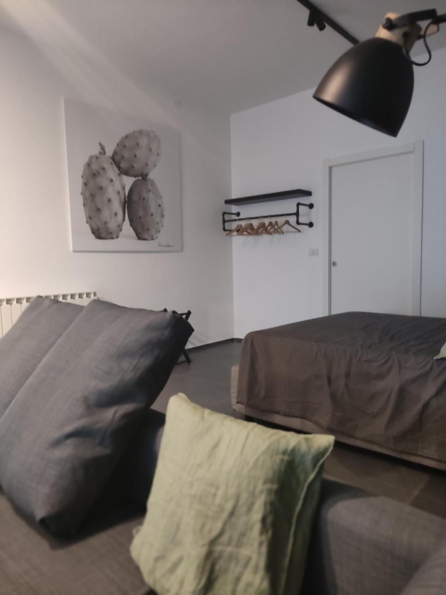 Okto Apartments Milazzo Bagian luar foto