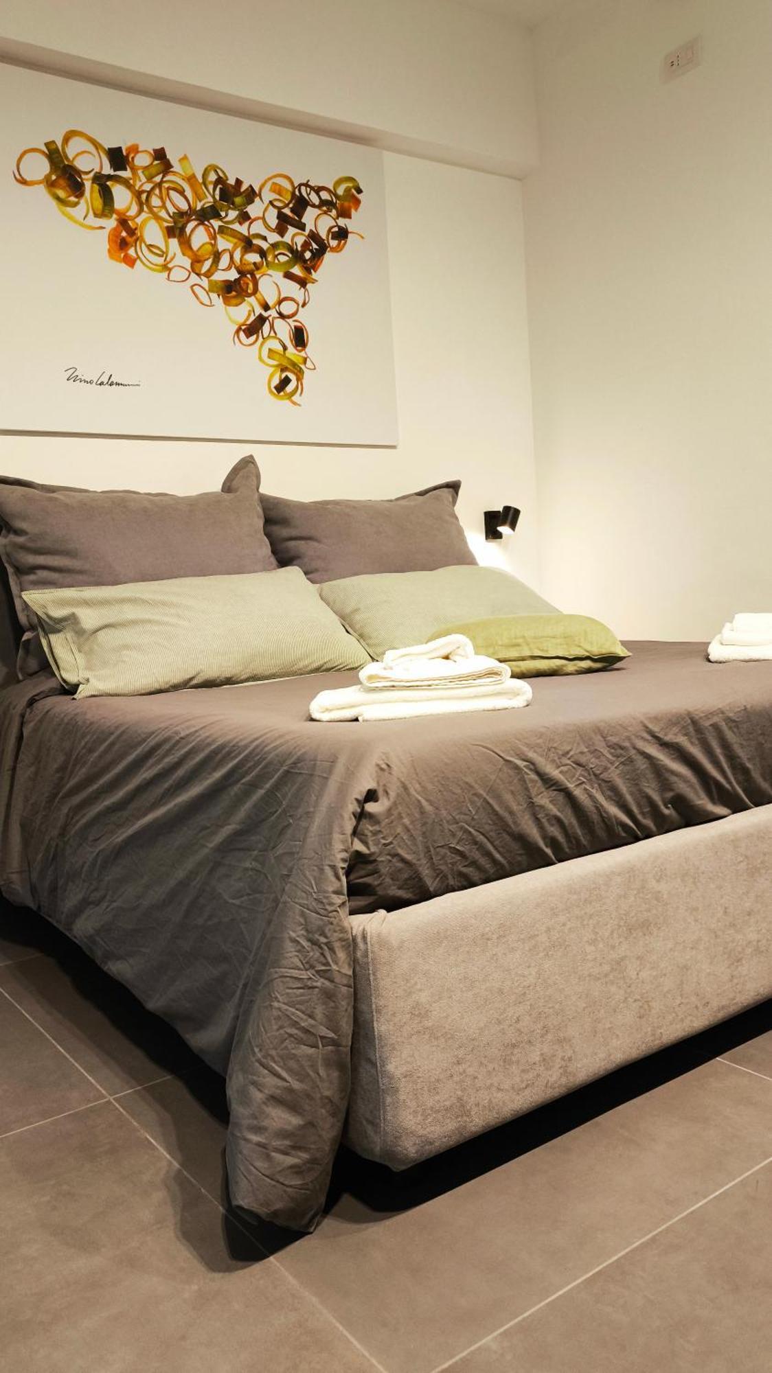 Okto Apartments Milazzo Bagian luar foto