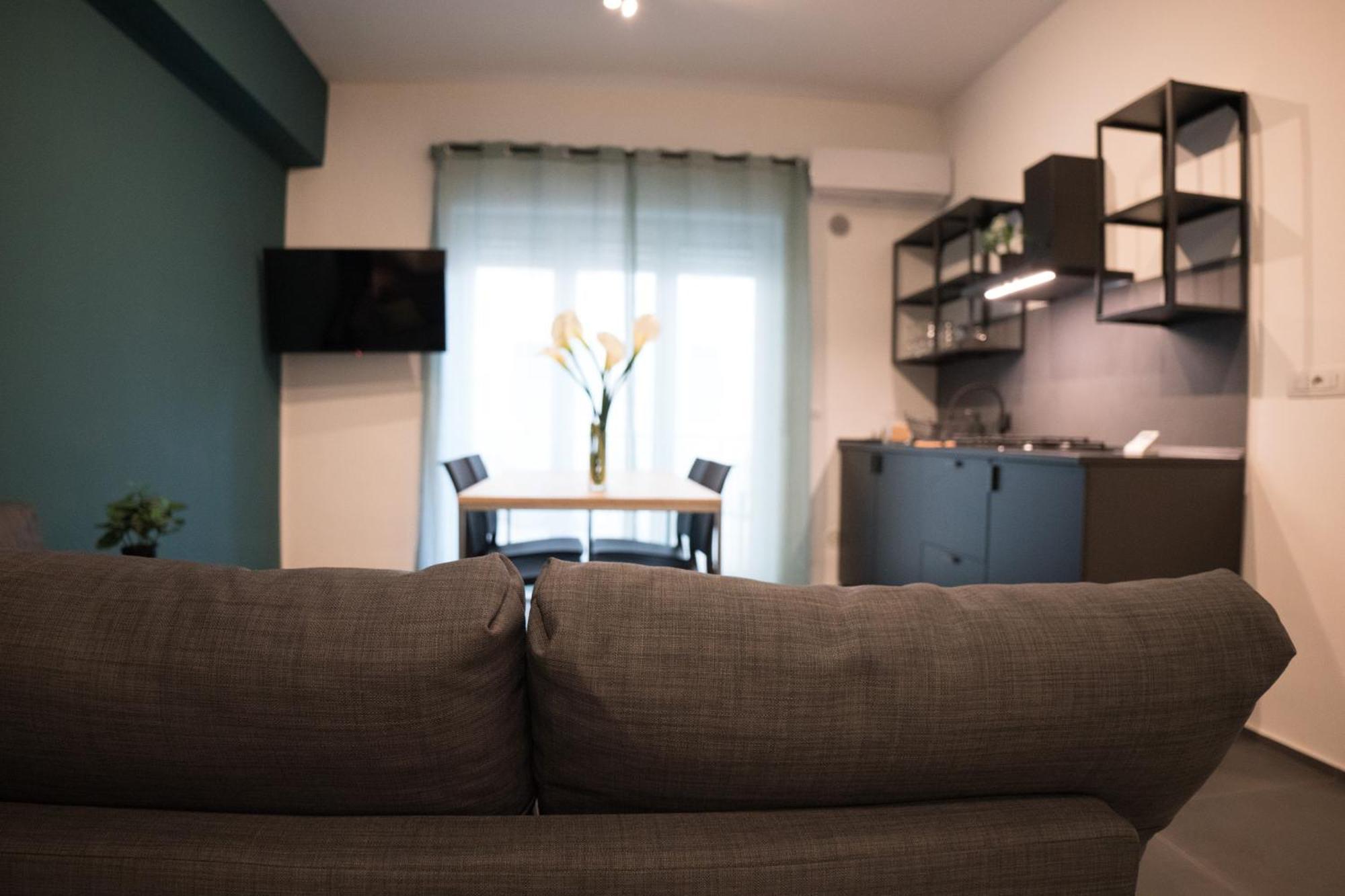 Okto Apartments Milazzo Bagian luar foto