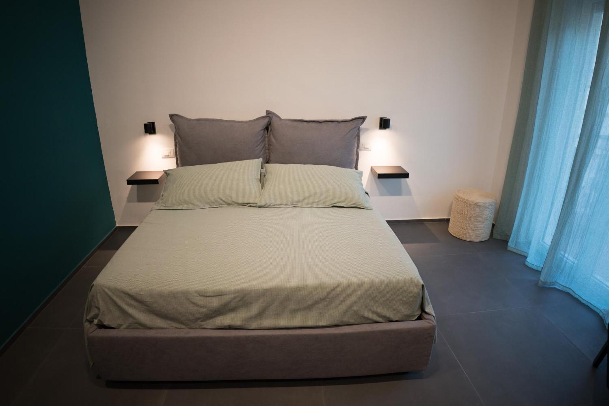 Okto Apartments Milazzo Bagian luar foto